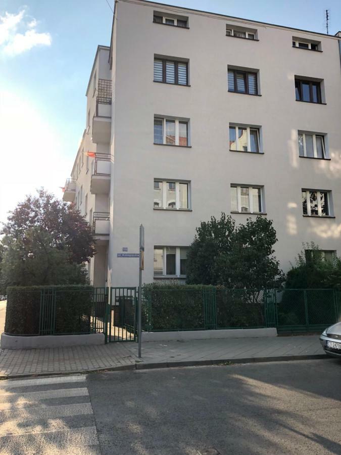 Apartment Konopnickiej - Parking Free Торунь Экстерьер фото